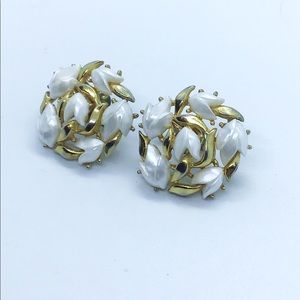 Trifari tulip button clip on earrings